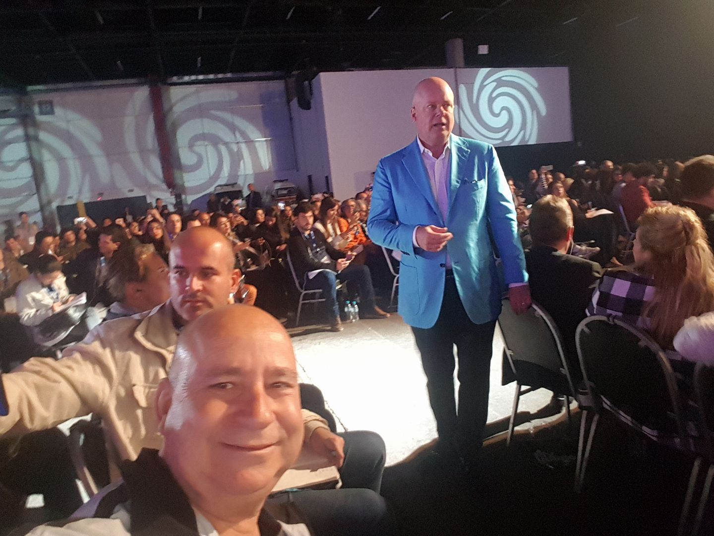 Edvaldo Medeiros com Eric Worre em evento de capacitação
